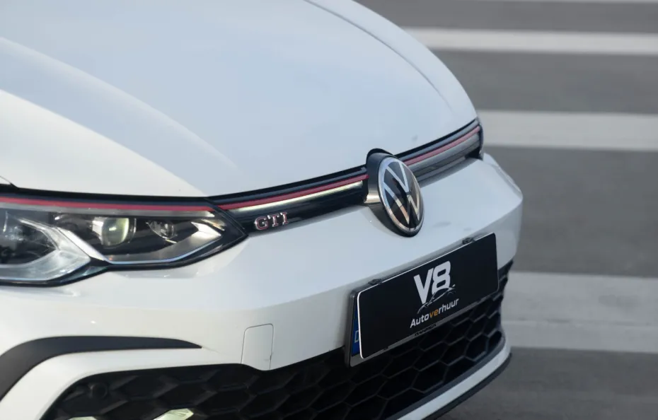 huur Volkswagen Golf 8 GTI