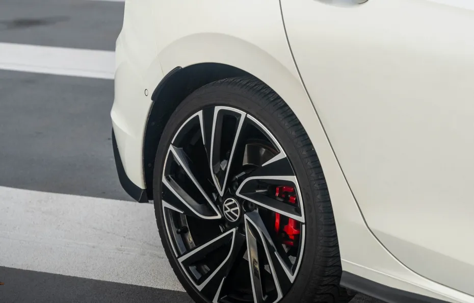 huur Volkswagen Golf 8 GTI