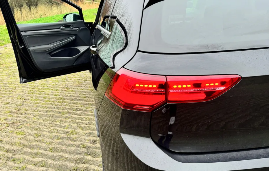 huur Volkswagen Golf 8 GTD 1