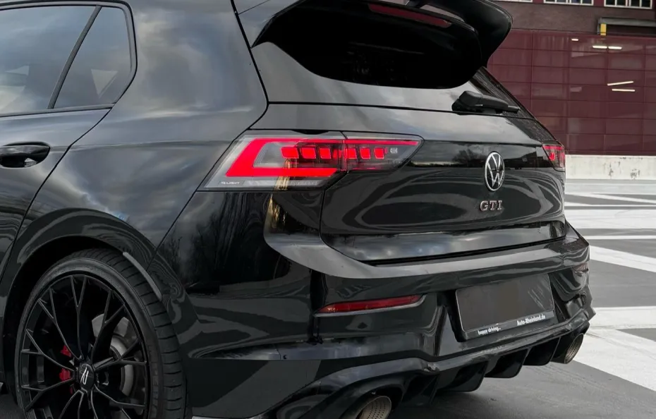 huur Volkswagen Golf 8.5 GTI Clubsport 1