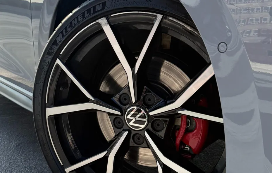 huur Volkswagen Golf 8 GTD