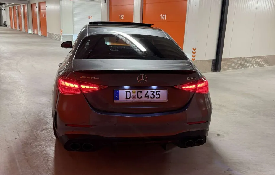 huur Mercedes Benz C43 AMG 1