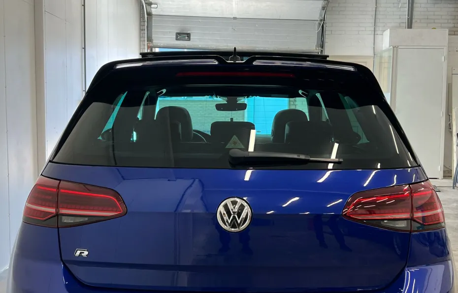 huur Volkswagen Golf 7.5R + Milltek 1