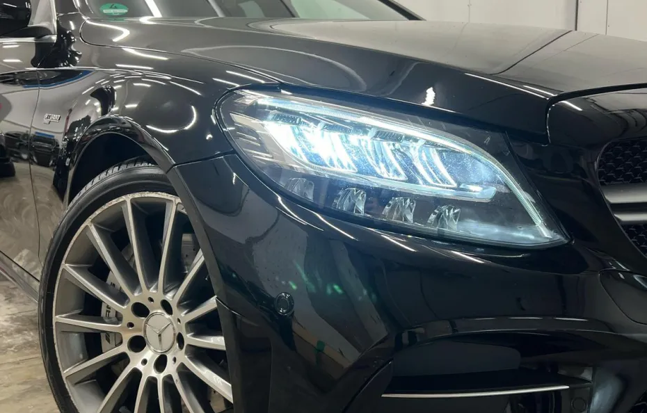 huur Mercedes-Benz C43 AMG