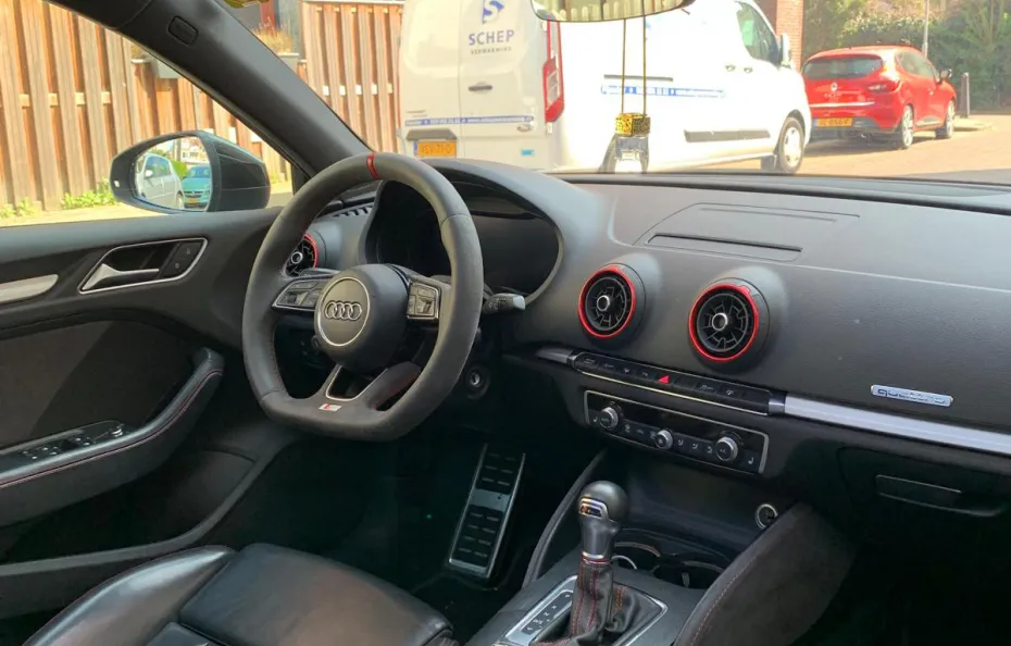 huur Audi S3 Stage 2 + Milltek