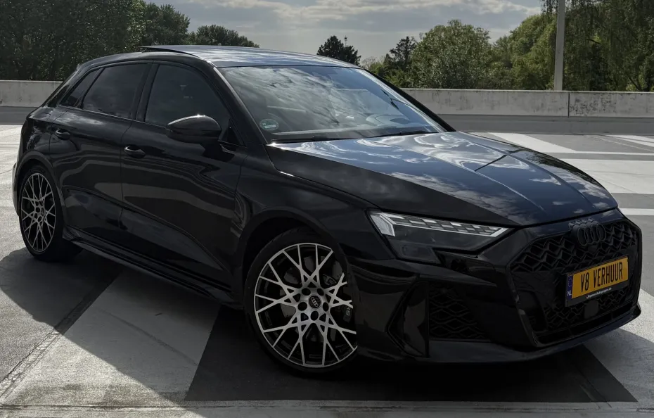 huur Audi RS3 2025 HULK Edition 1