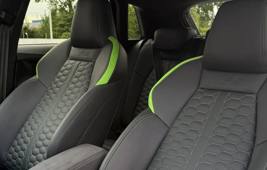 huur Audi RS3 2025 HULK Edition