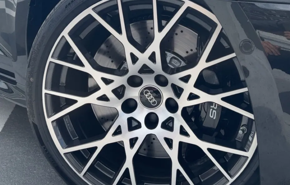 huur Audi RS3 2025 HULK Edition