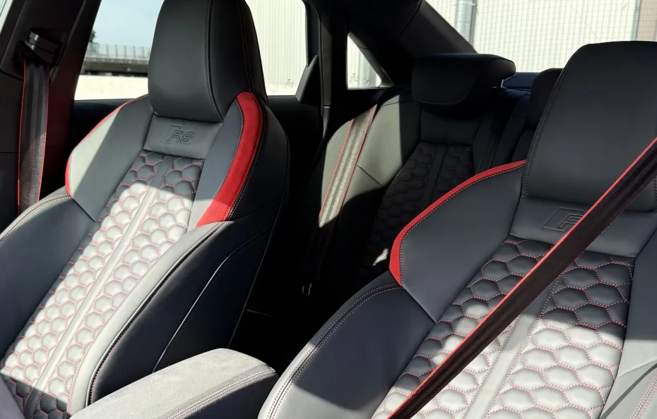 huur Audi RS3 2025 Performance