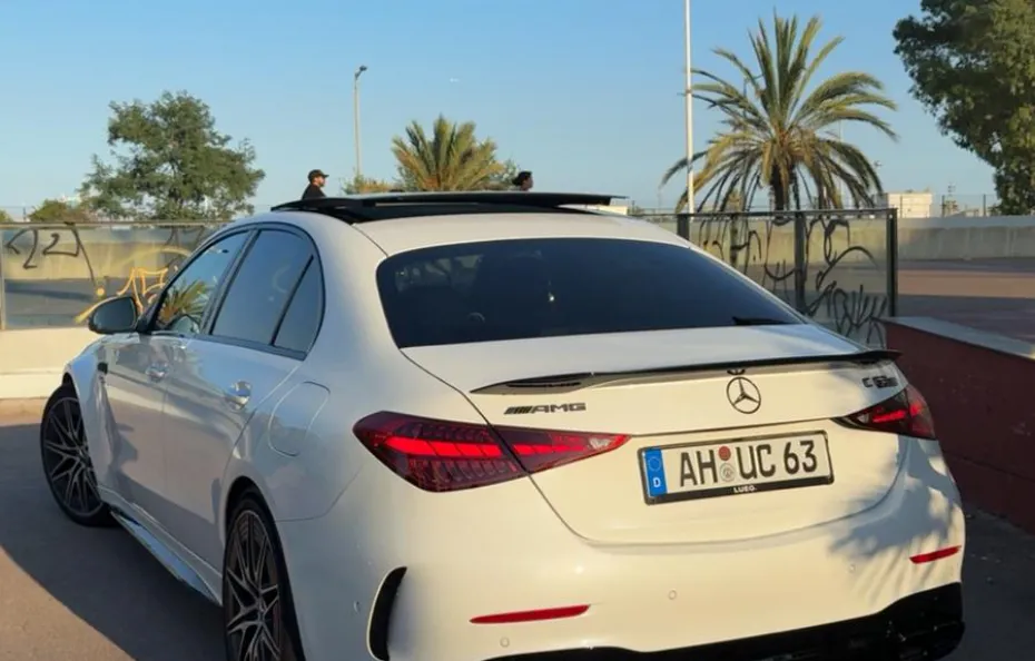 huur Mercedes Benz C63se Performance