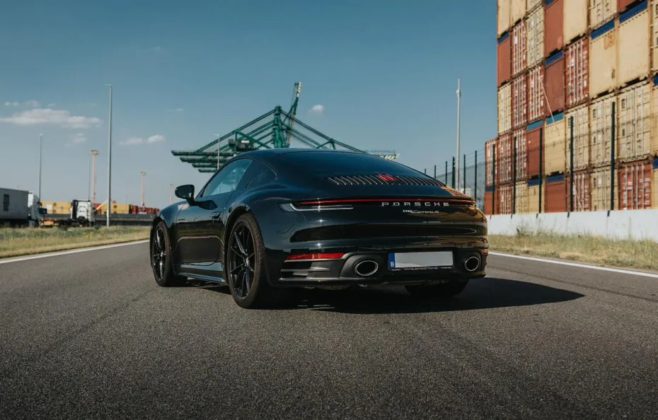 huur Porsche Carrera 992 1