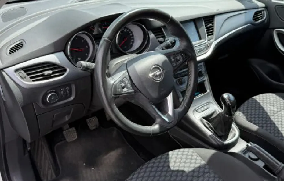 huur Opel Astra Tourer