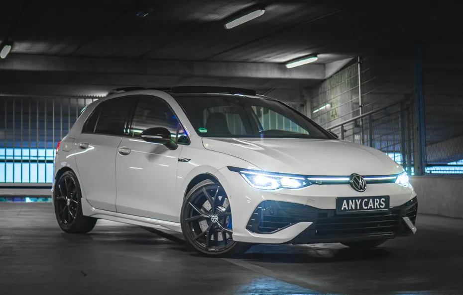 huur Volkswagen Golf 8R 1