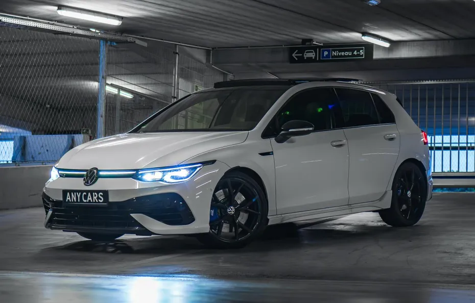 huur Volkswagen Golf 8R