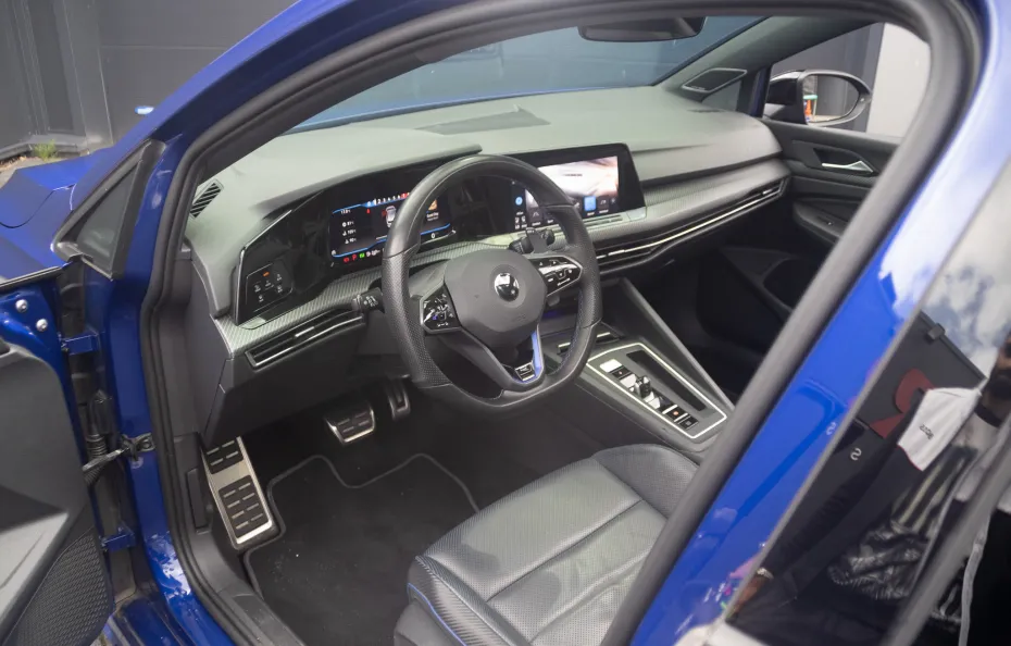 huur Volkswagen Golf 8R Performance