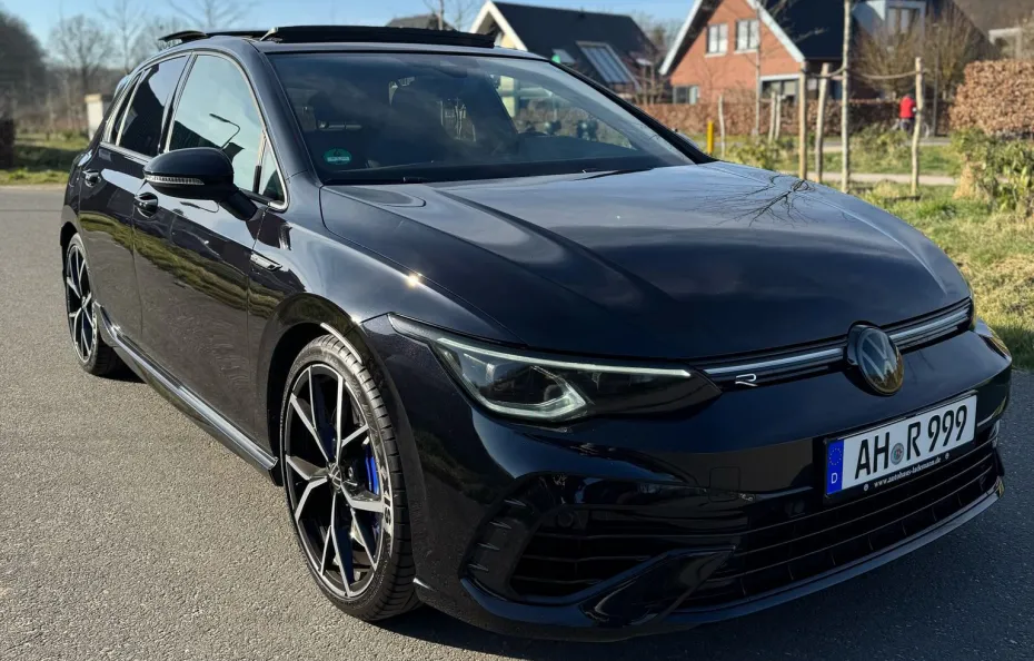 huur Volkswagen Golf 8R + Akra 1