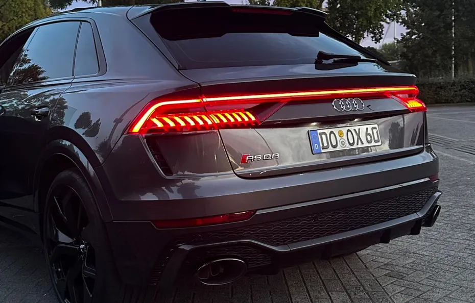 huur Audi RSQ8 Performance
