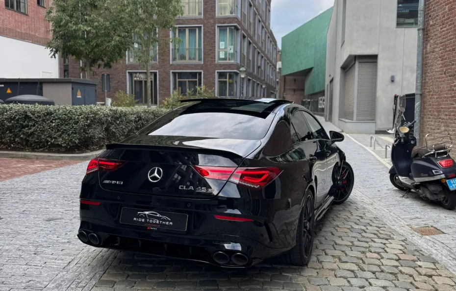 huur Mercedes Benz CLA45s AMG