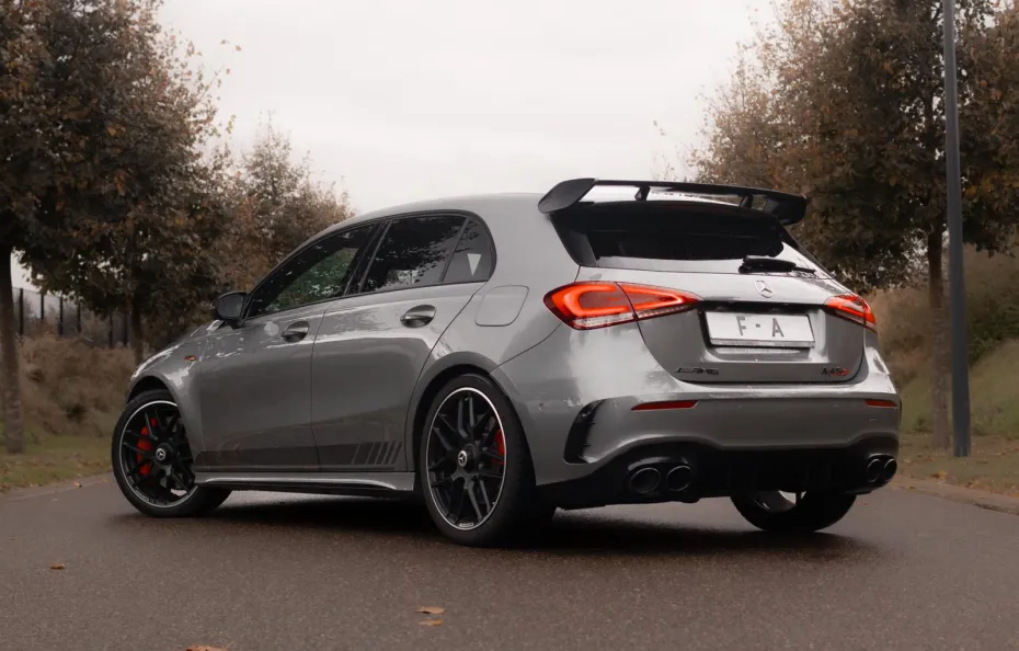 huur Mercedes Benz A45s AMG