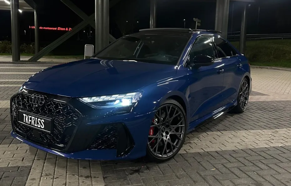 huur Audi RS3 Limousine (2025) 1