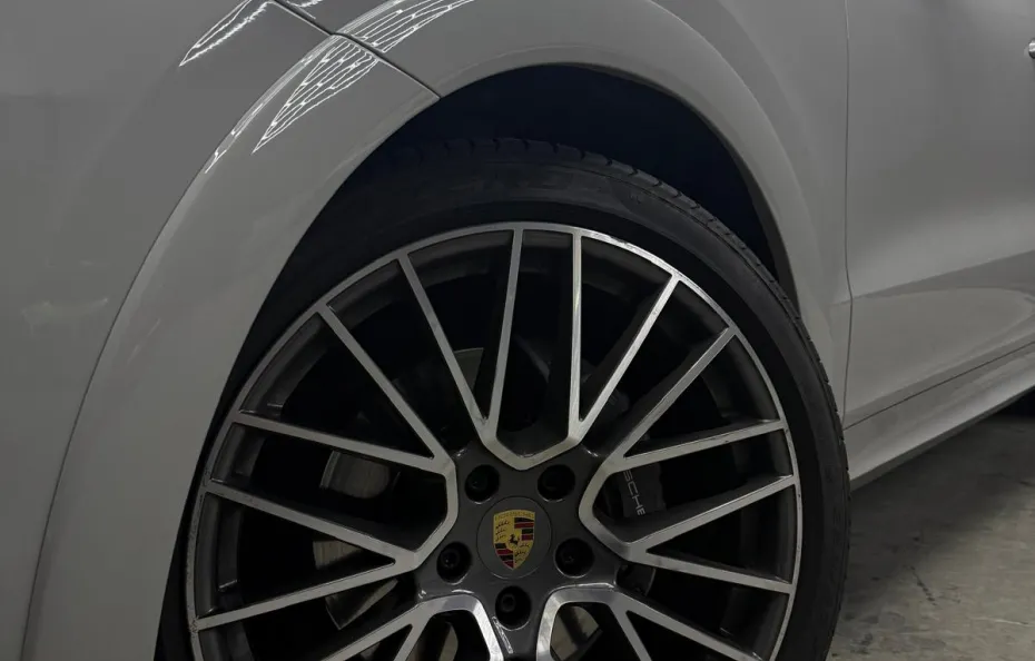 huur Porsche Cayenne