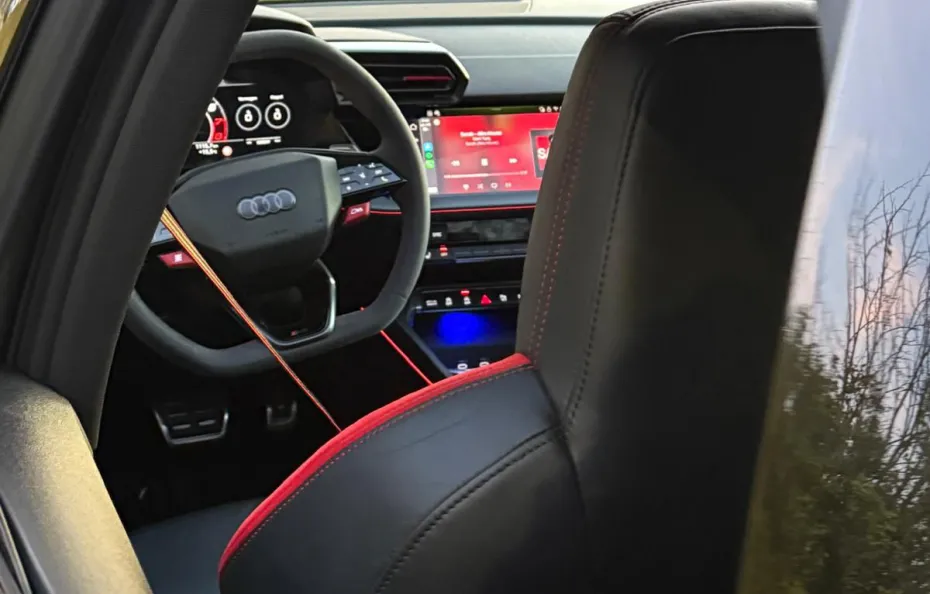 huur Audi RS3 Sportback (2025)