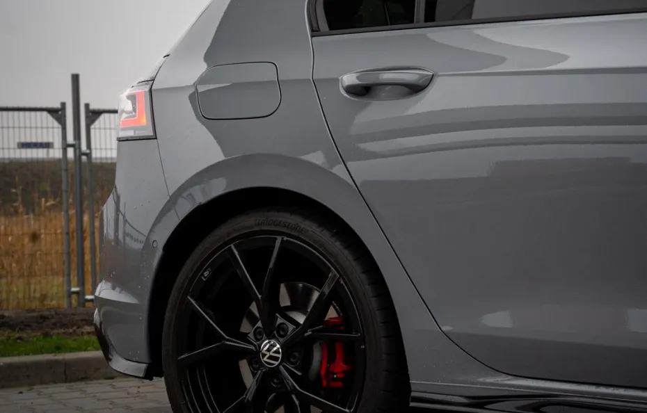 huur Volkswagen Golf 8.5 GTI Clubsport 1