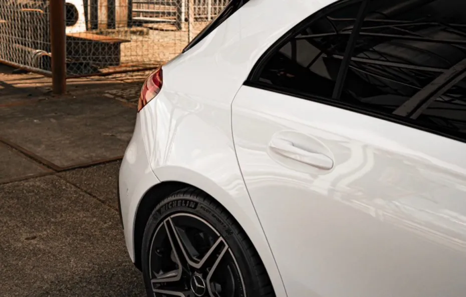 huur Mercedes Benz A35 AMG