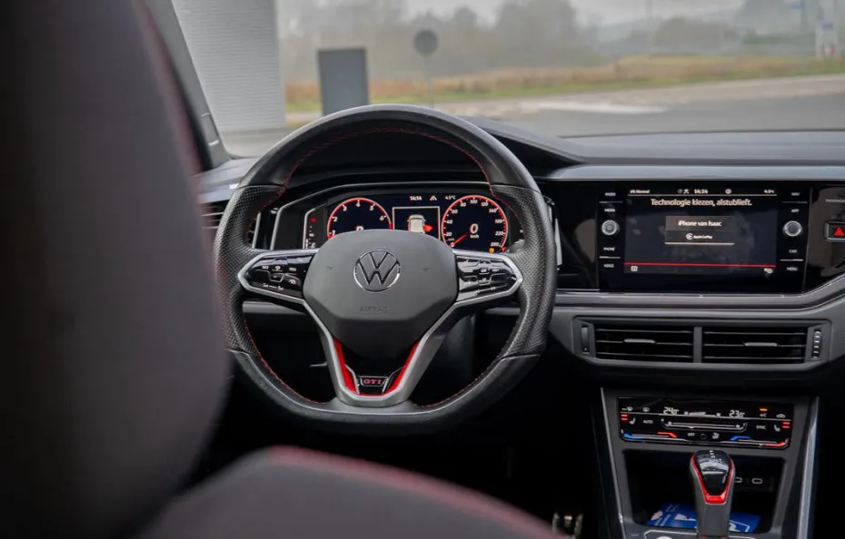 huur Volkswagen Polo GTI 1