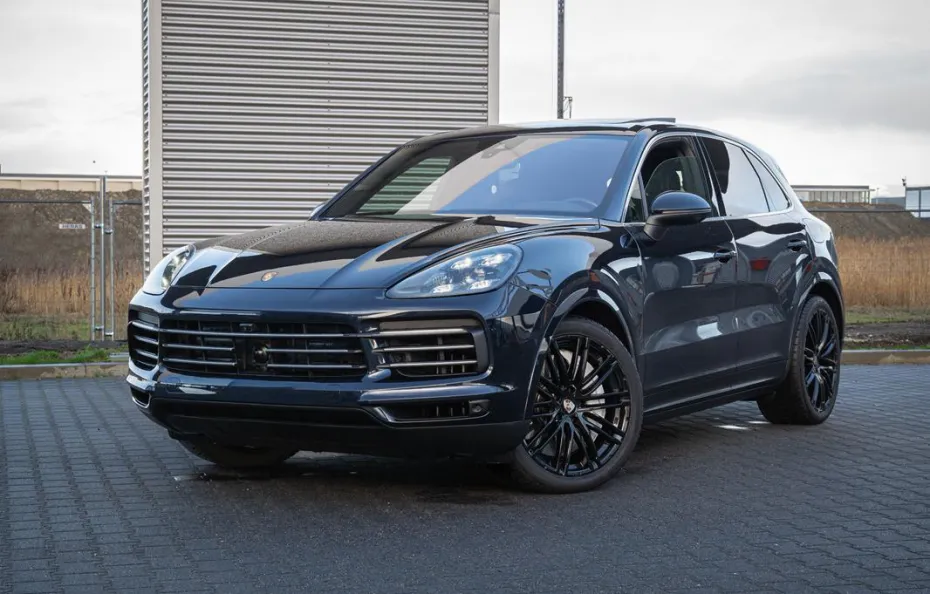 huur Porsche Cayenne 1