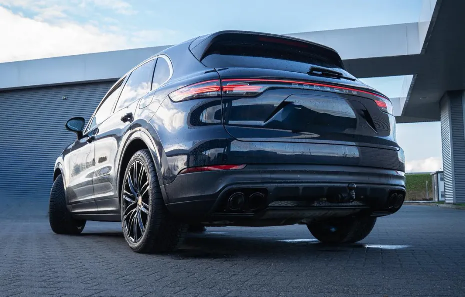 huur Porsche Cayenne 1