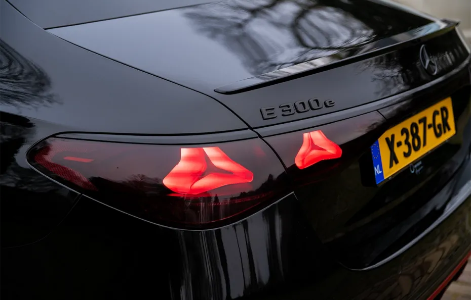 huur Mercedes Benz E300e