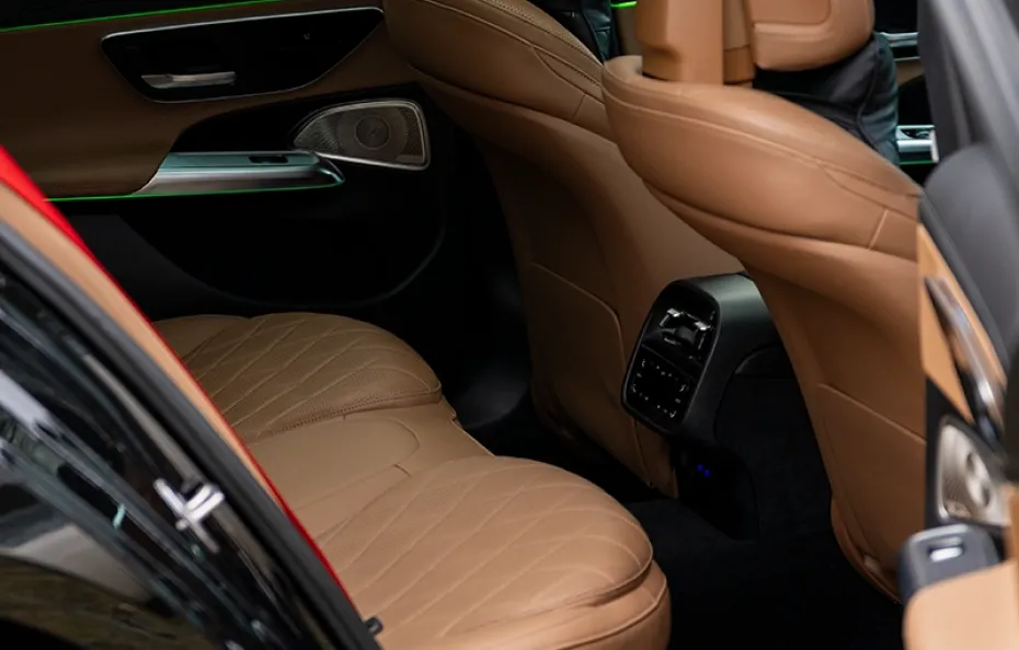 huur Mercedes Benz E300e