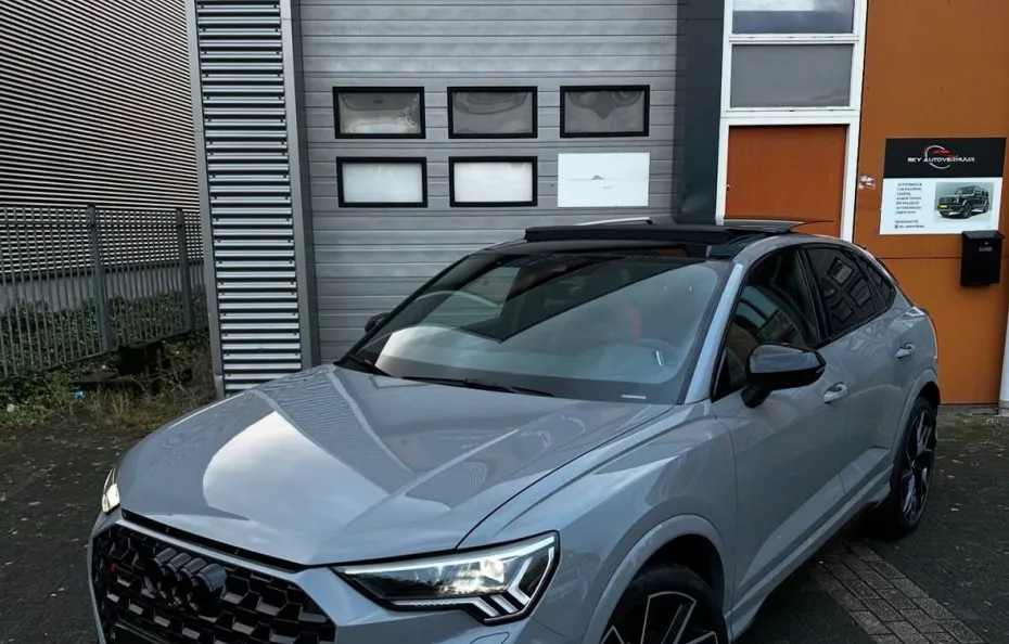 huur Audi RSQ3 Sportback SKY Autoverhuur 1