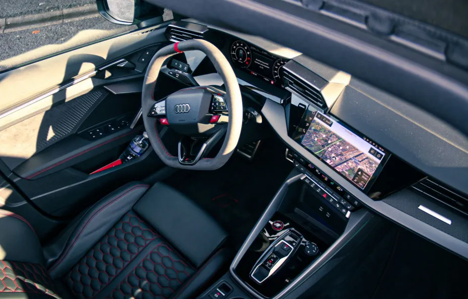 huur Audi RS3 Sportback (2025) BORZ Rental