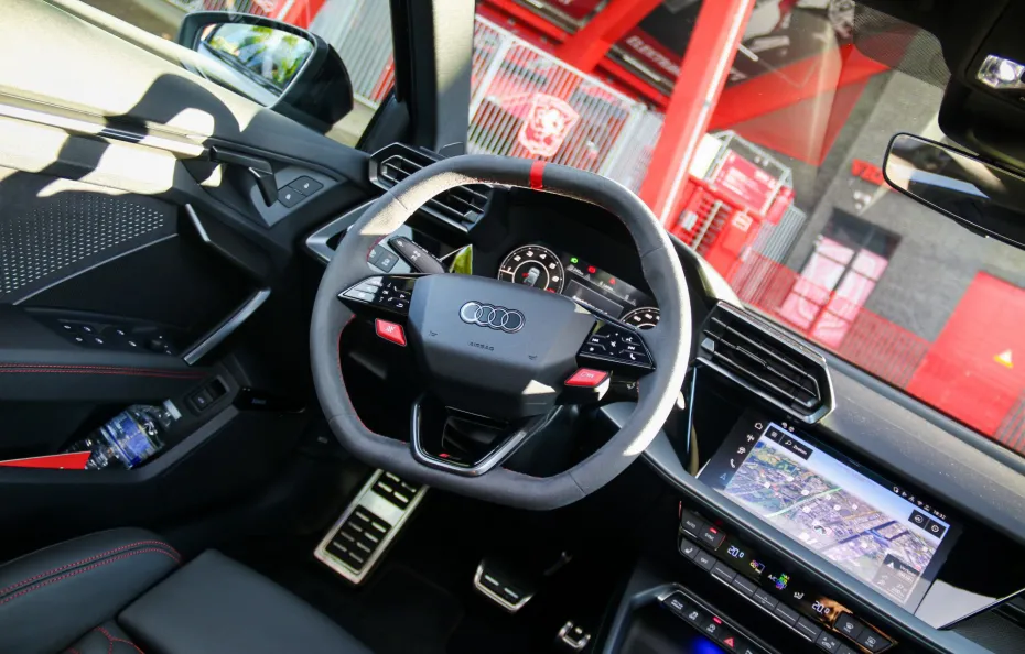 huur Audi RS3 Sportback (2025) BORZ Rental