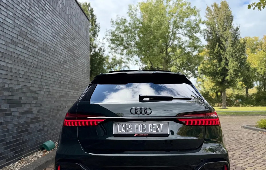 huur Audi RS6 Performance PANDA CarsForRent