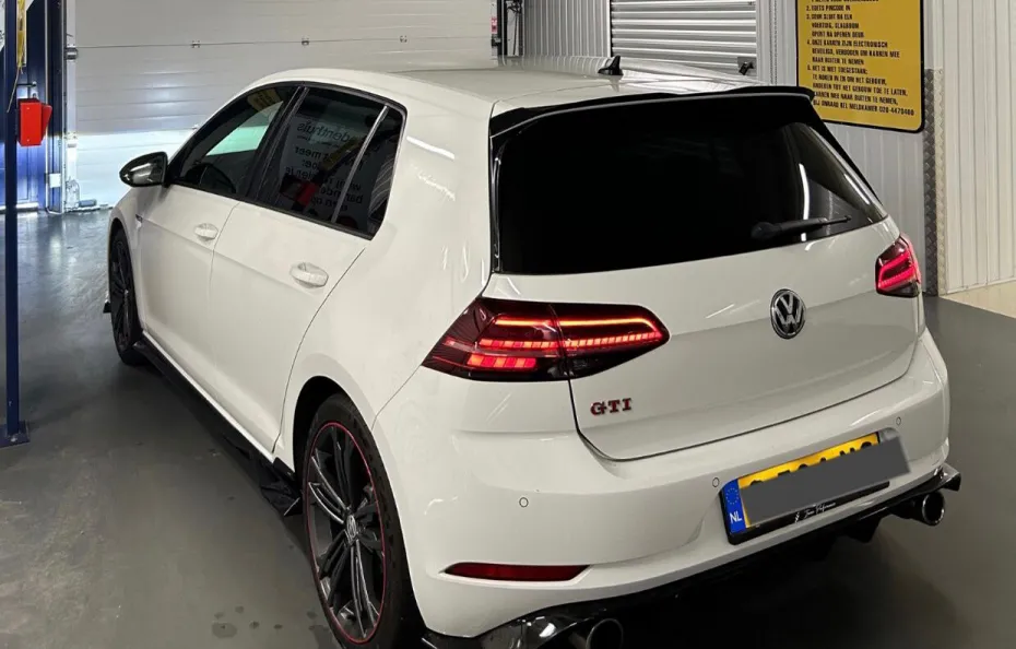 huur Volkswagen Golf 7.5 GTI TYSRENTALS 1