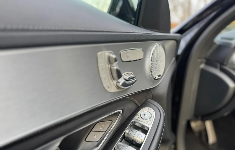 huur Mercedes Benz C63s AMG (Stage 2) DA Rental