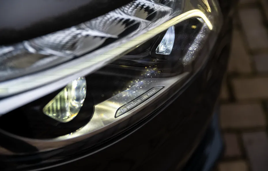 huur Mercedes Benz Vito VIP Bus 1