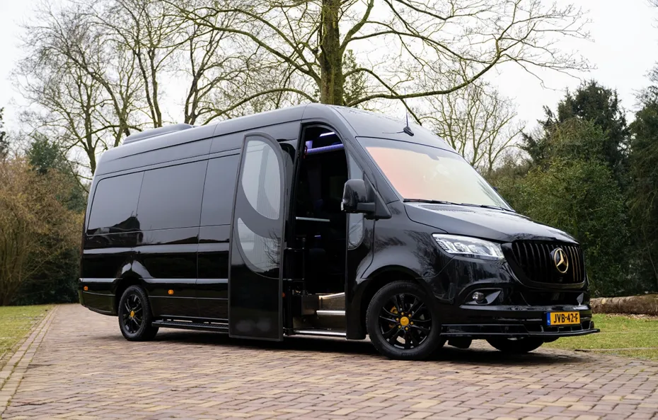 huur Mercedes Sprinter VIP Bus 1