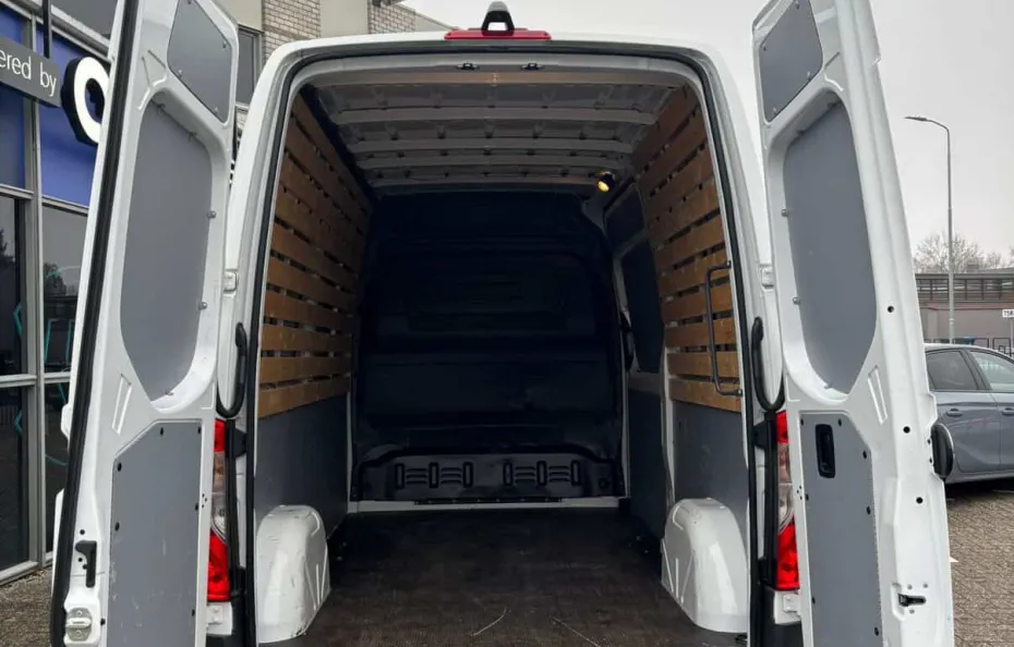 huur Mercedes Sprinter 1