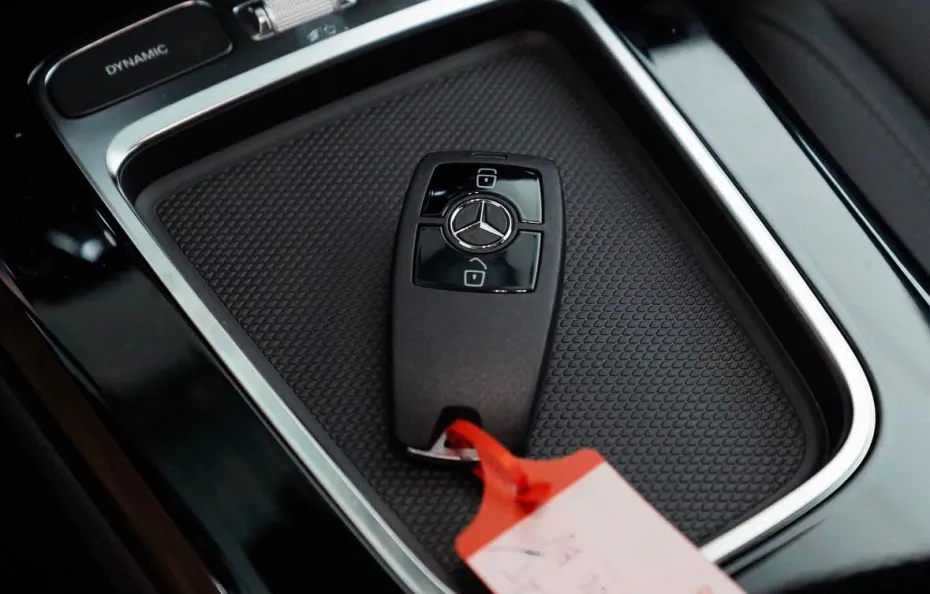 huur Mercedes Benz A180 1