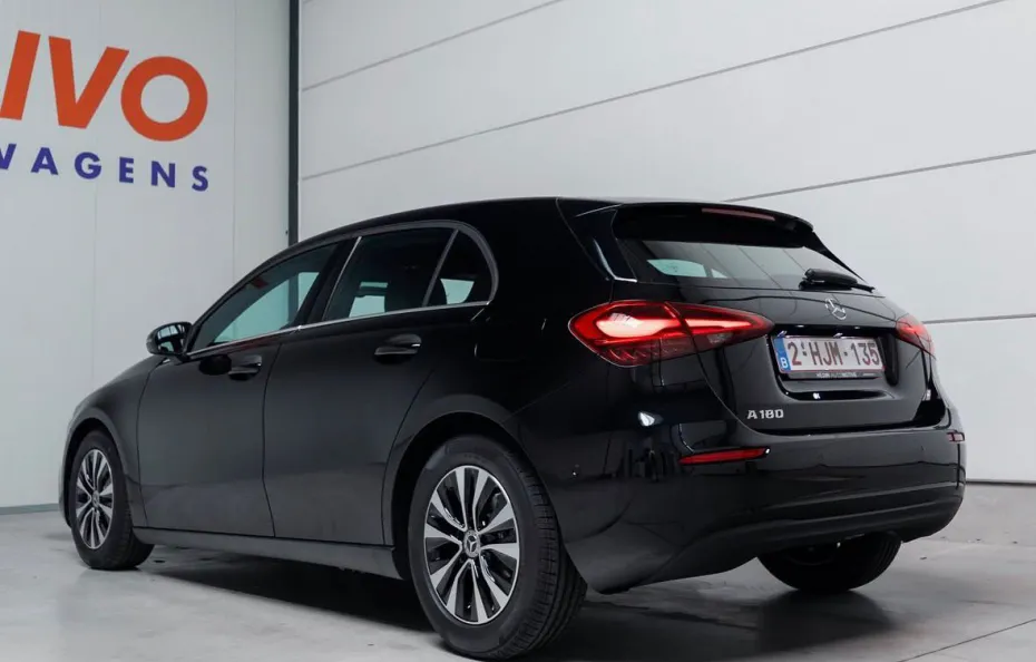 huur Mercedes Benz A180 1