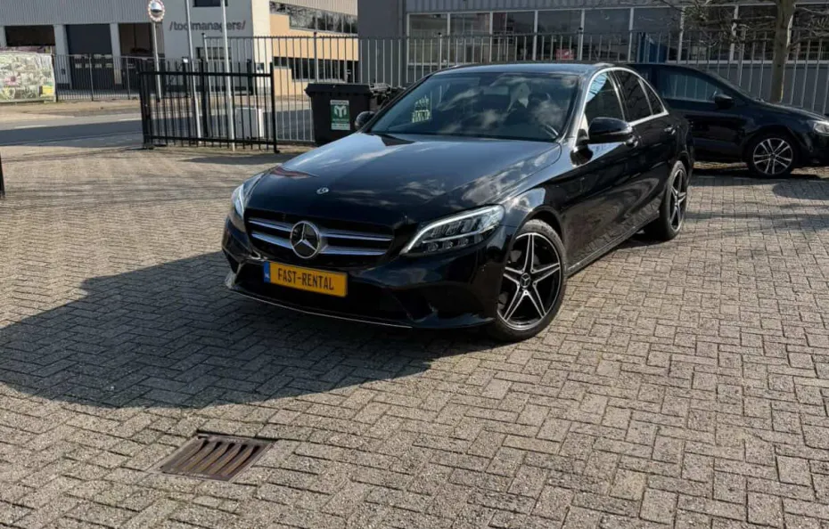 huur Mercedes Benz C180 1