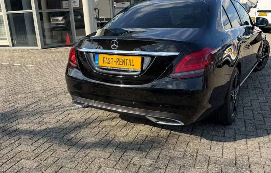 huur Mercedes Benz C180