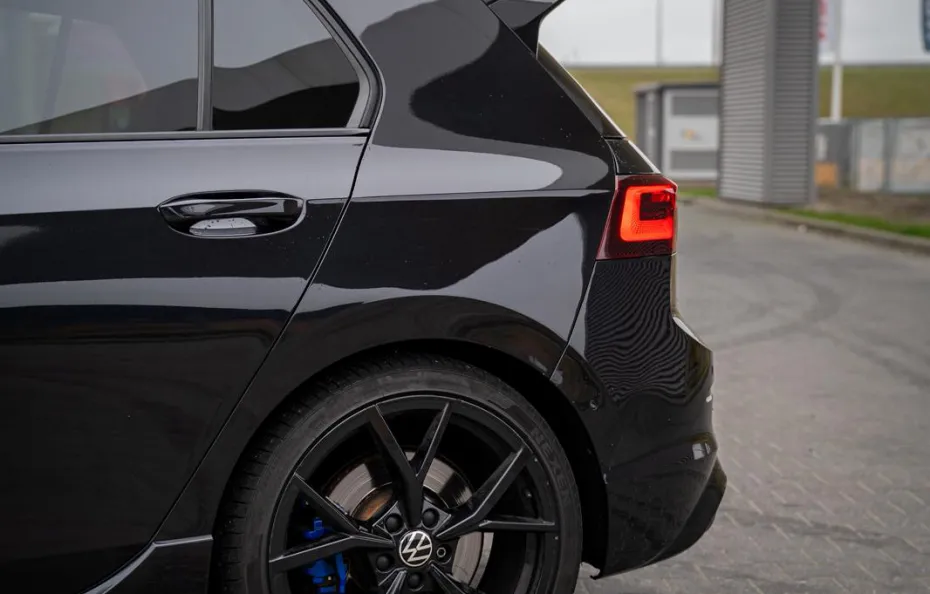 huur Volkswagen Golf 8R 1