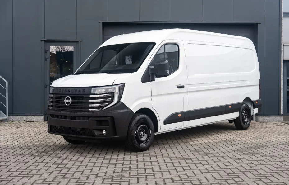 huur Nissan Interstar 1