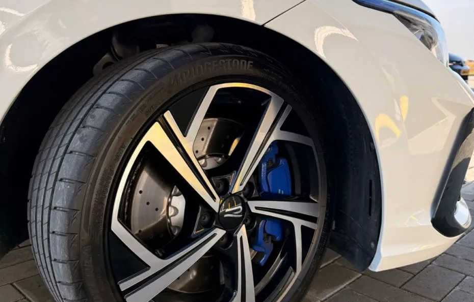 huur Volkswagen Golf 8.5R