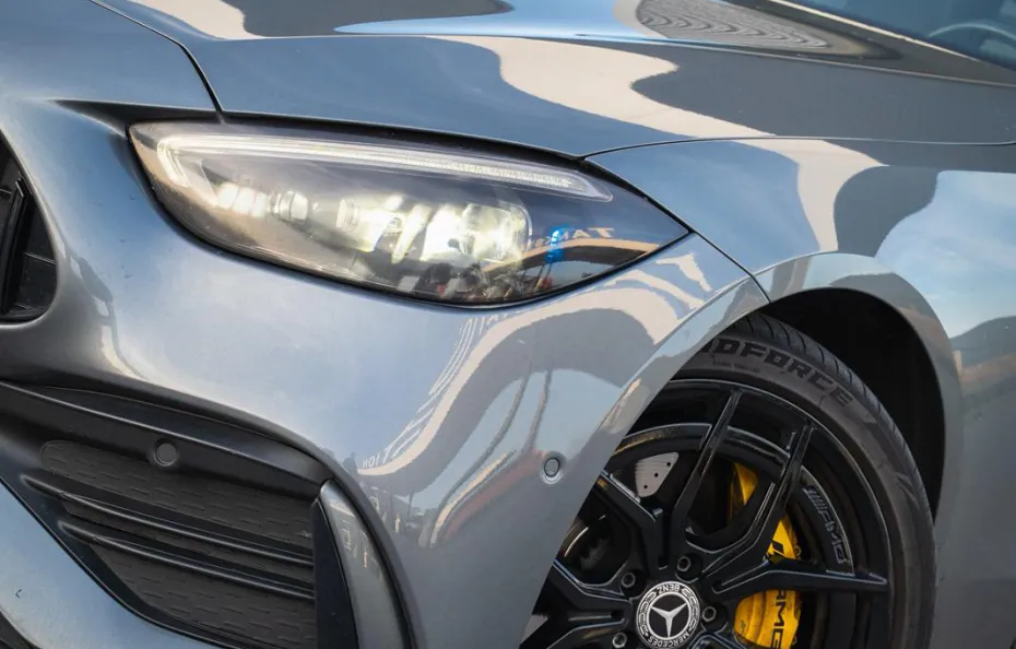 huur Mercedes-Benz C300